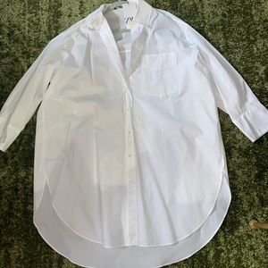 XS white button down oversized shirt